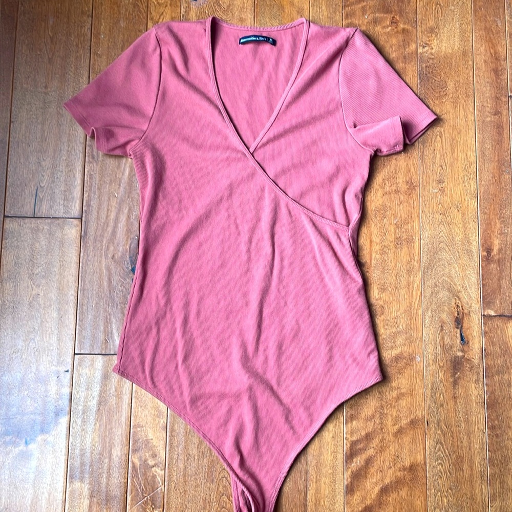 A&F ribbed bodysuit